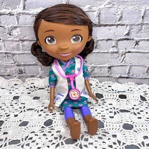 Doc McStuffins My Friend Pet Vet Doc Doll 2015 - 12"